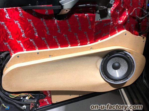 オンユーファクトリー　onufactory　フォーカル　FOCAL　ESXAUDIO　アルパインBigX　ALPINE　アウターバッフル　スラントバッフル　　Ａピラー加工　Ａピラーツィーター埋め込み　カスタムカーオーディオ　オーディオカスタム　オーディオインストール　カーオーディオカスタム